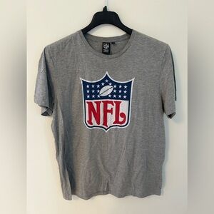 NFL Team Apparel Brand Logo T-Shirt (XL)